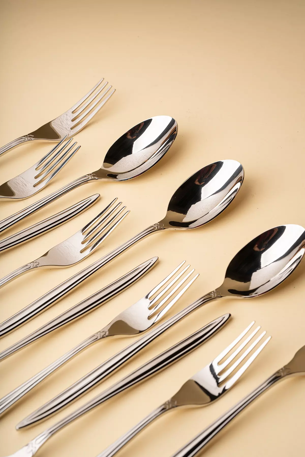 قاشق چنگال استیل یونیک